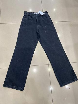 calça wide preta estonada com brilho