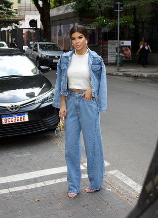 Calça Wide Leg Recorte